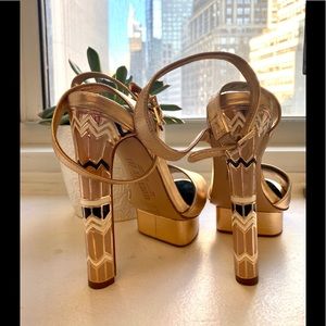 Ivy Kirzhner Gold Gatsby heel